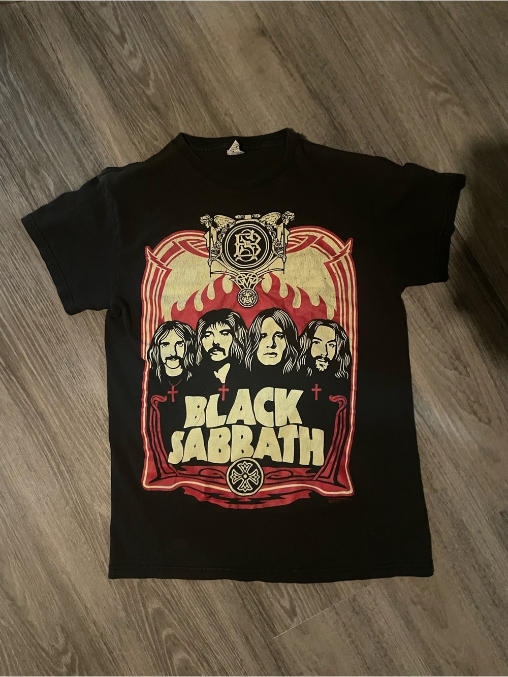 Black Sabbath
Delta black tee